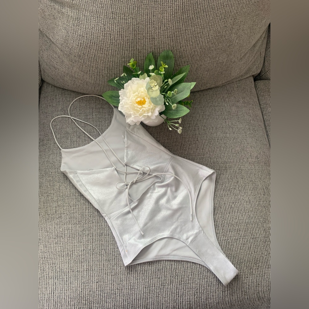 NWOT Wild Fable Elegant Silver Women's Intimate Bodysuit - Picture 2 of 4